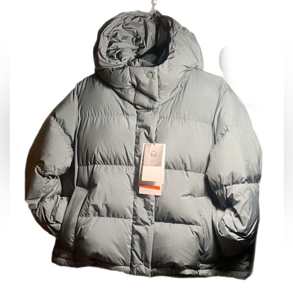 NWT Wunder Puff Medium Forest outdoor athletic 600-Down-Fill Cropped Jacket 12 - Picture 2 of 5